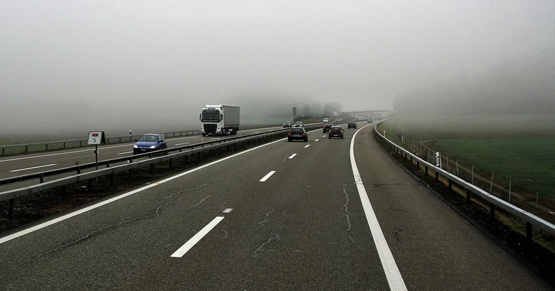 Quelle est la largeur d'un camion 20m³ ?